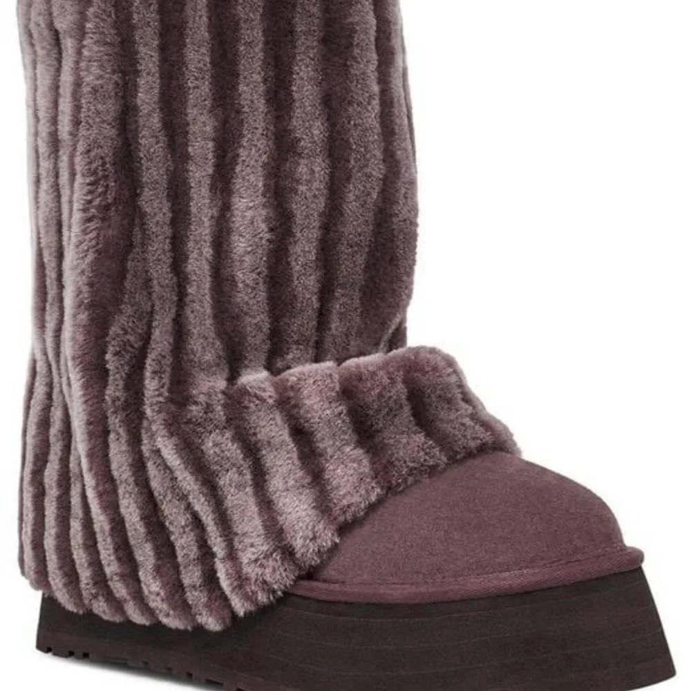 UGG Classic Short Sherpa Corduroy Platform Boot aka Churro UGGs 💗 - Picture 2 of 8